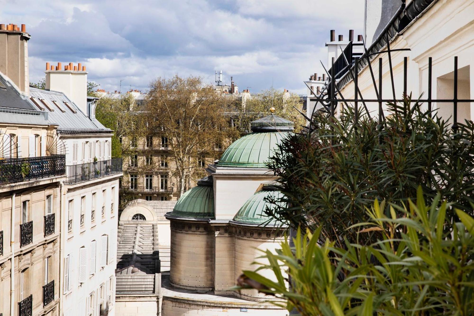 Hébergement Supérieur avec Balcon et Accès Privé au Hammam